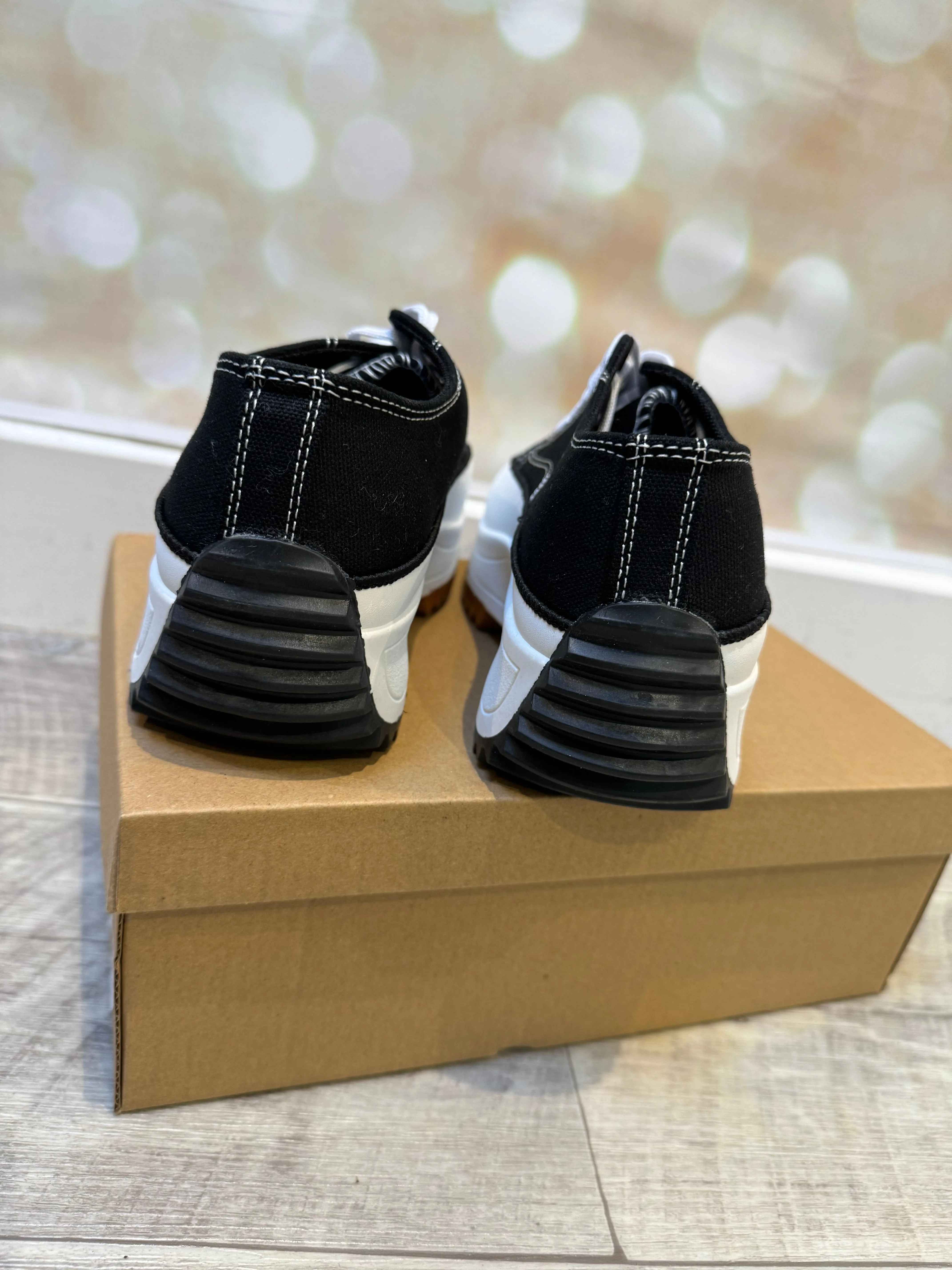 Canvas Lace up Wedge Trainer