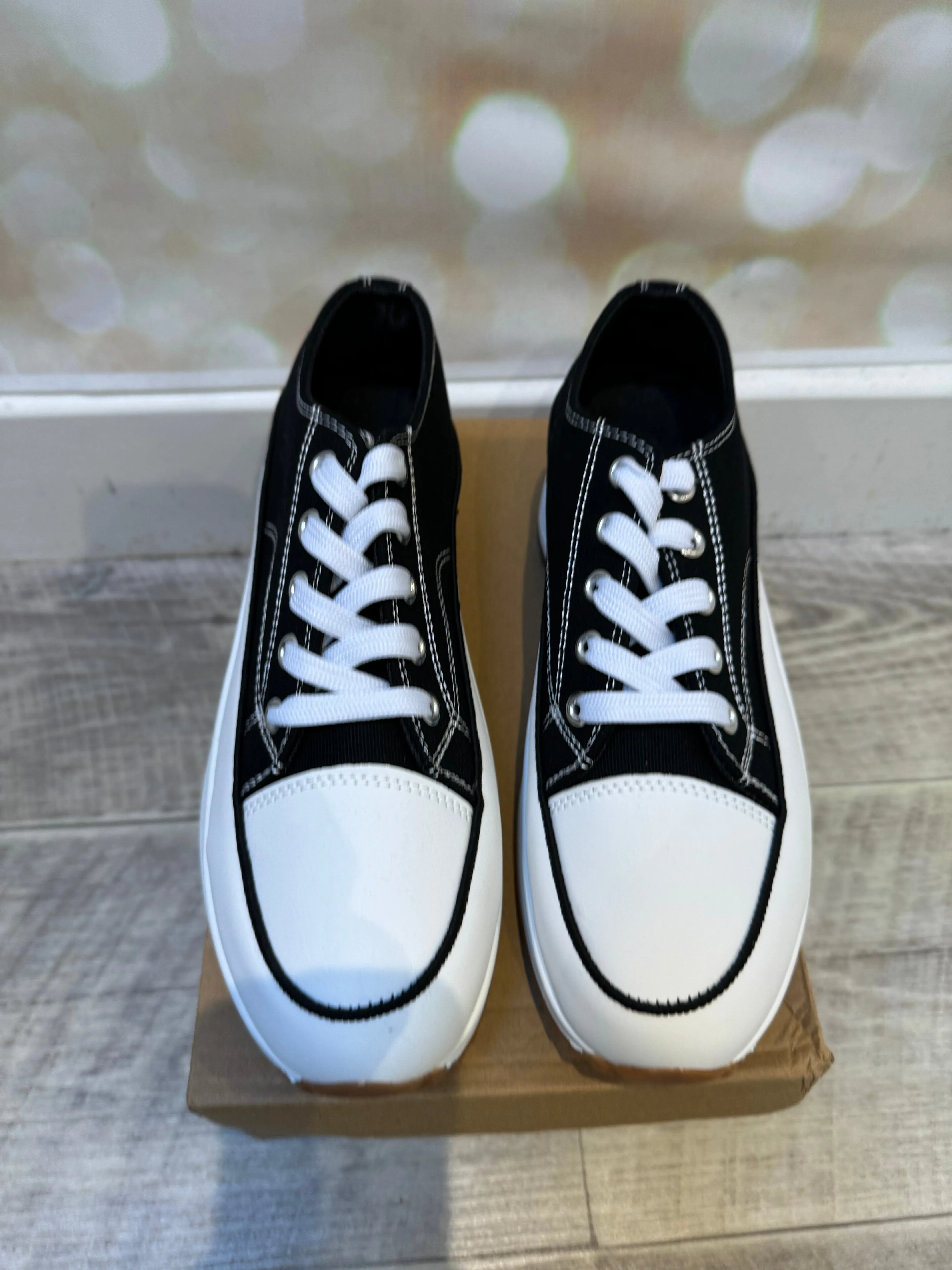 Canvas Lace up Wedge Trainer