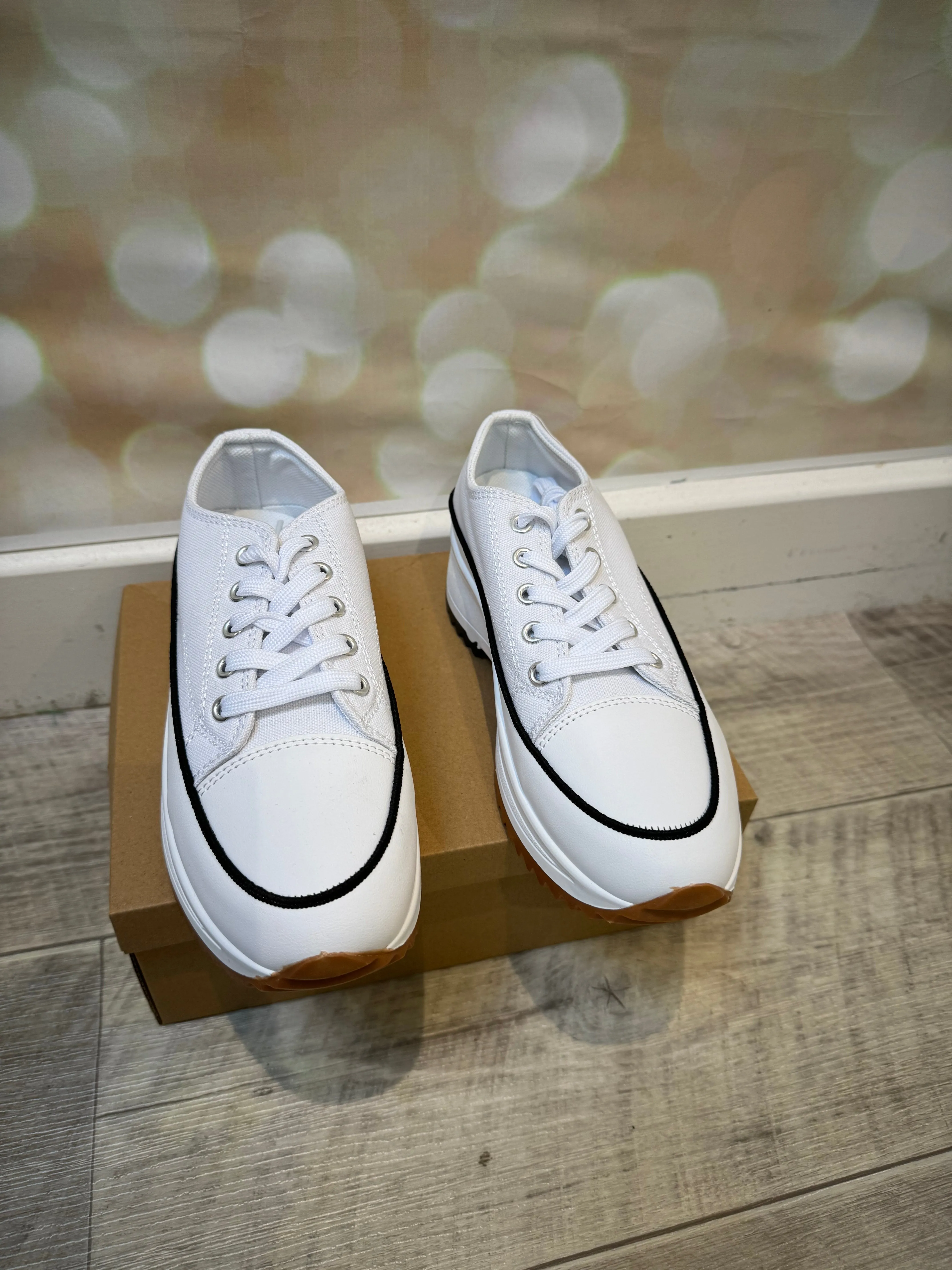 Canvas Lace up Wedge Trainer