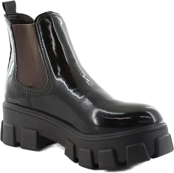 Circus by Sam Edelman Darielle Chestnut Pull On Chunky Lug Sole Ankle Boots