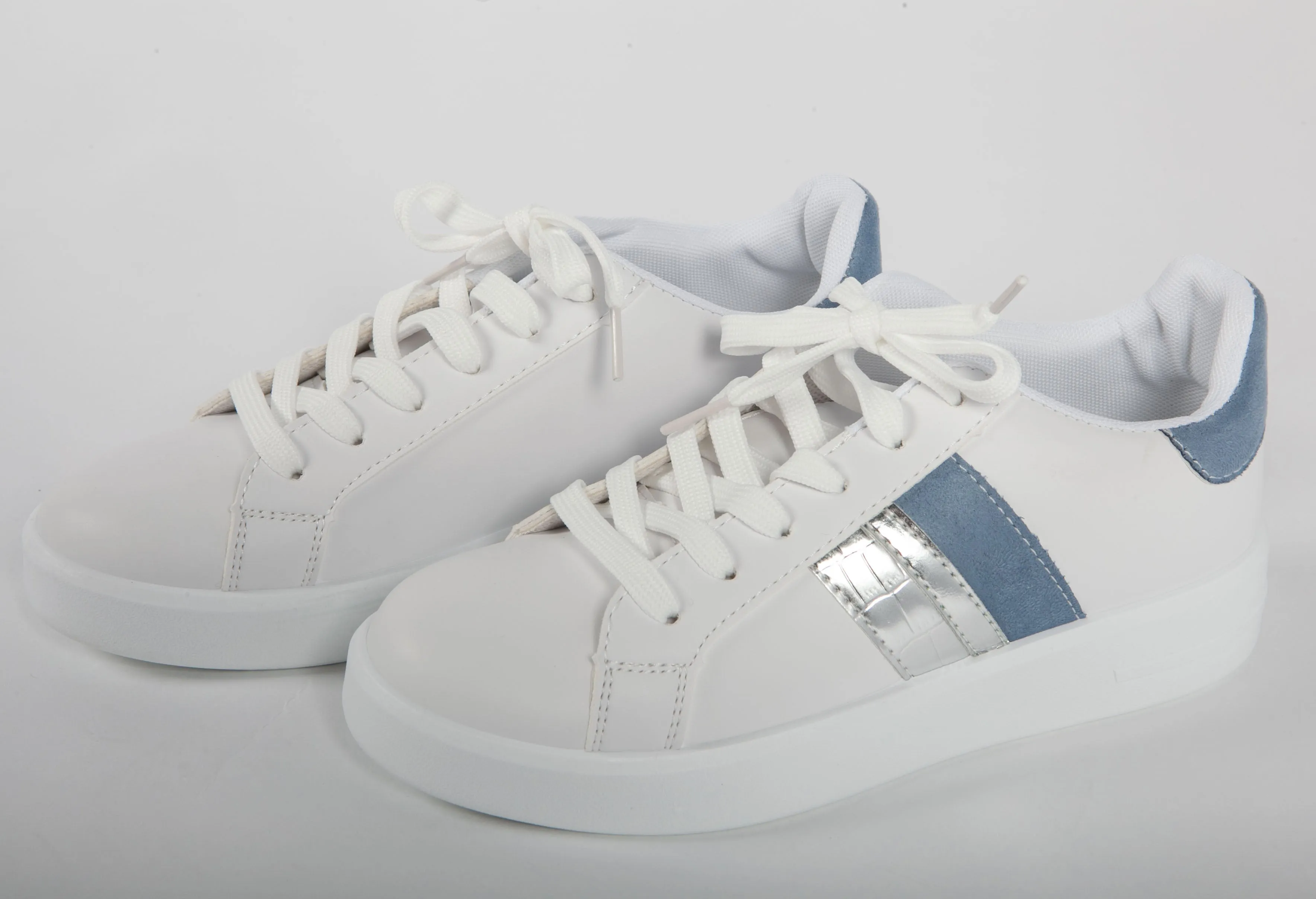 White Faux Leather 6 eye laced Blue Collar and Stripe Trainer